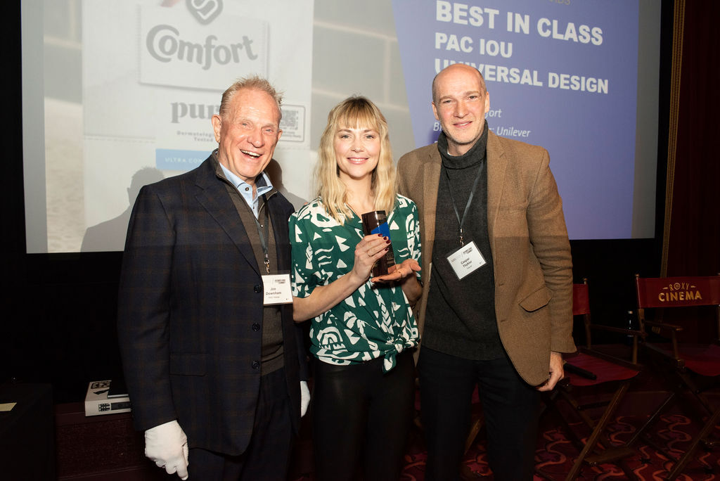 Sarah Master and Caspar Thykier receiving the award on stage 